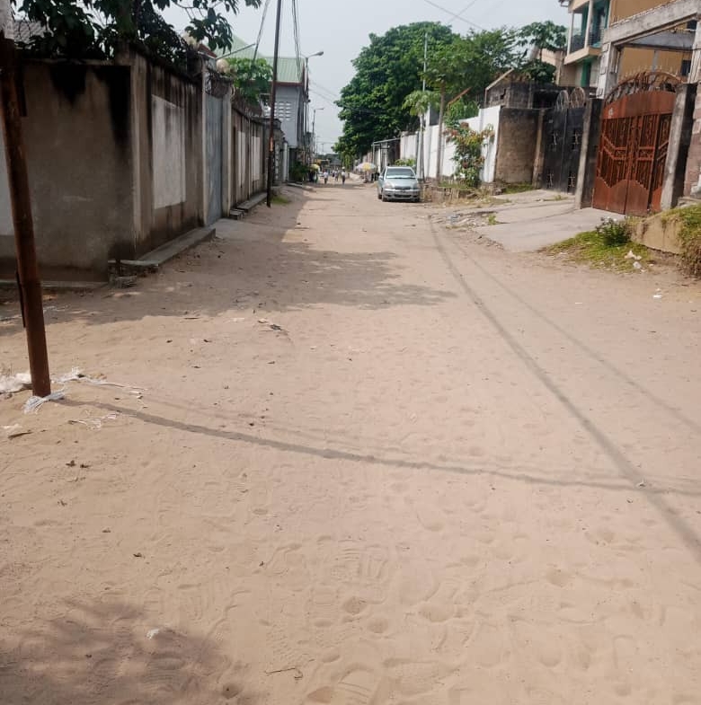 Parcelle-Terrain à Vendre – Selembao, Kinshasa