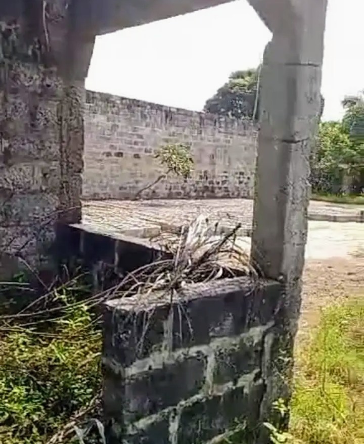 Parcelle-Terrain à Vendre – Menkao, Kinshasa