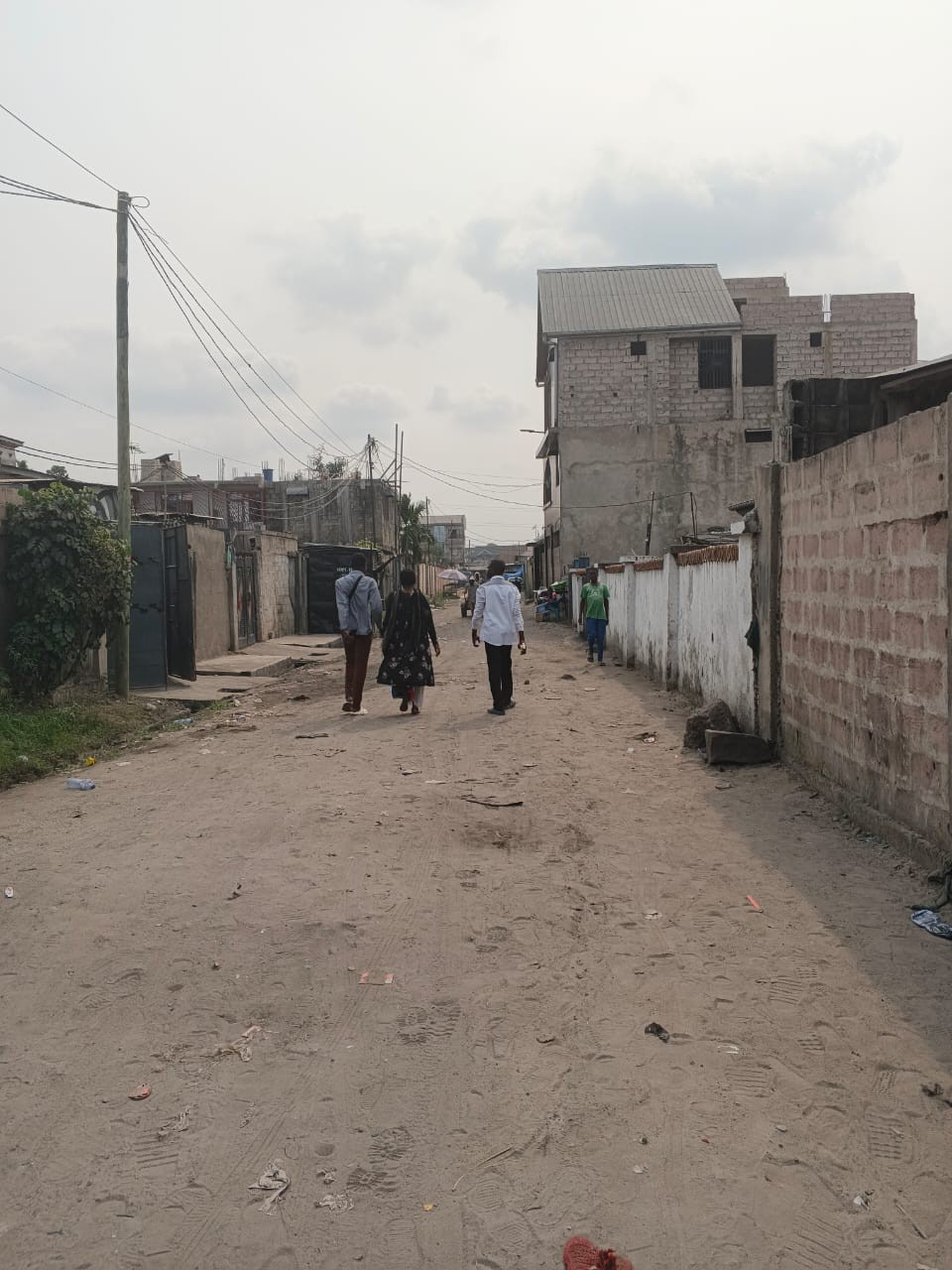 Parcelle-Terrain à Vendre – Debonhomme, Kinshasa