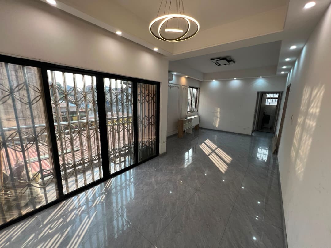 scaled_1006885277 Appartement à Louer – Kintambo, Kinshasa