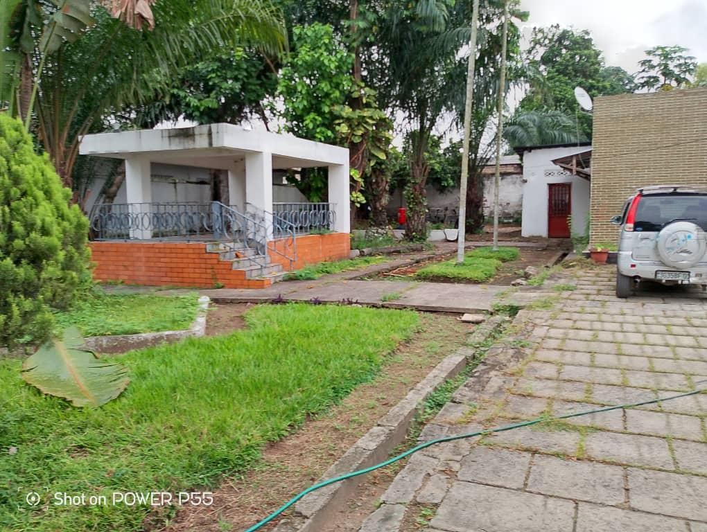 Parcelle-Terrain à Vendre – Ngaliema, Kinshasa