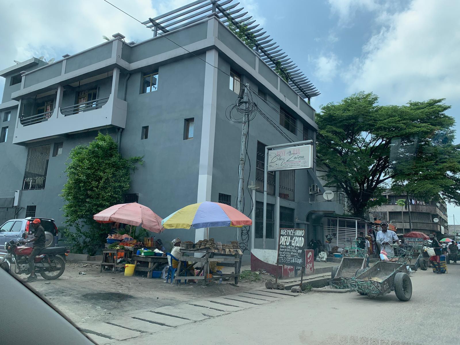 scaled_1007670196 Immeuble à Vendre – Barumbu, Kinshasa