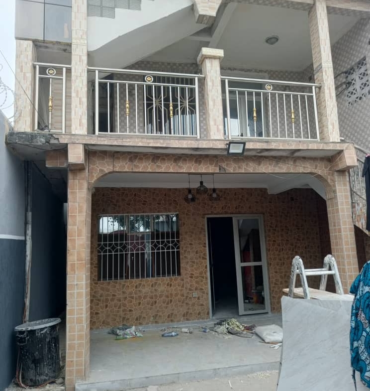 Immeuble à Vendre – Barumbu, Kinshasa