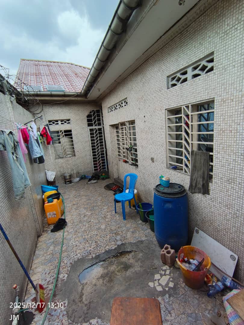 Parcelle-Terrain à Vendre – Limete, Kinshasa