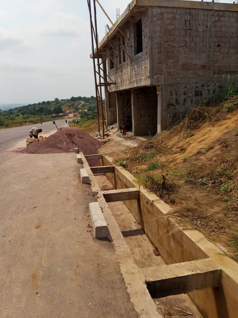 Parcelle-Terrain à Vendre – Mont-Ngafula, Kinshasa