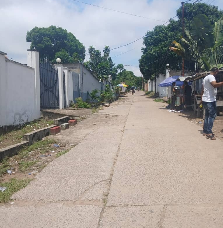 Parcelle-Terrain à Vendre – Macampagne, Kinshasa