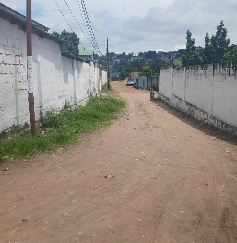 Parcelle-Terrain à Vendre – Macampagne, Kinshasa