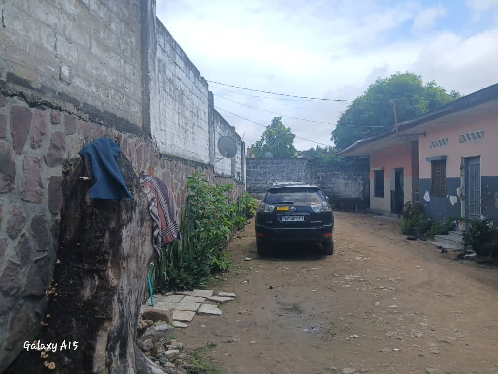 Parcelle-Terrain à Vendre – Macampagne, Kinshasa