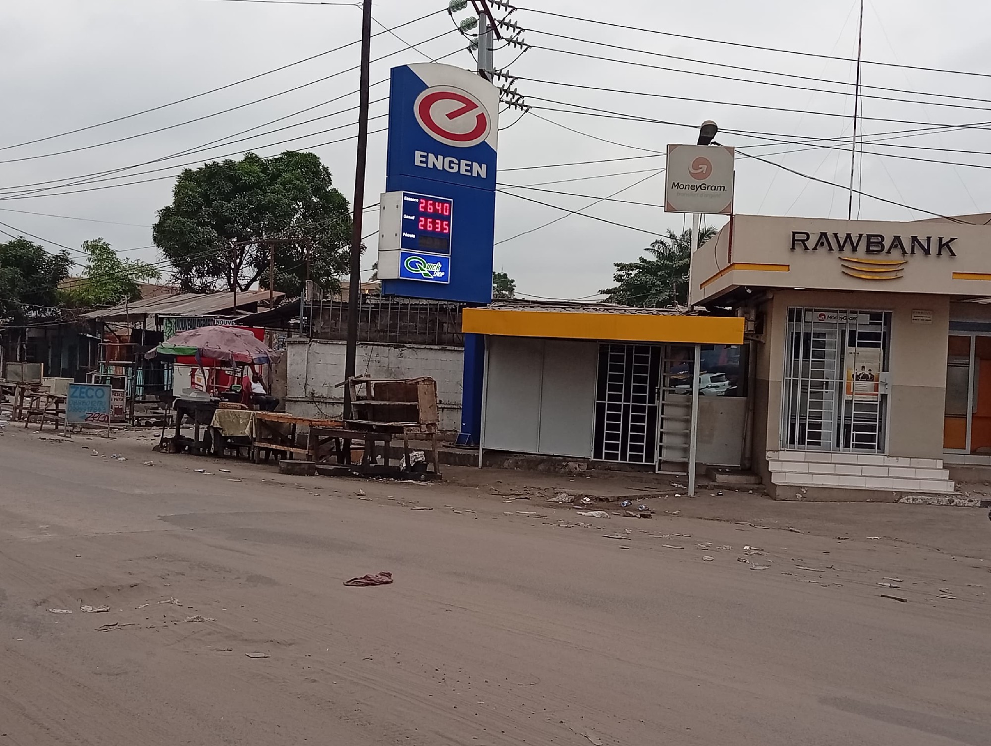 scaled_1596903 Parcelle-Terrain à Vendre – Kasa-Vubu, Kinshasa