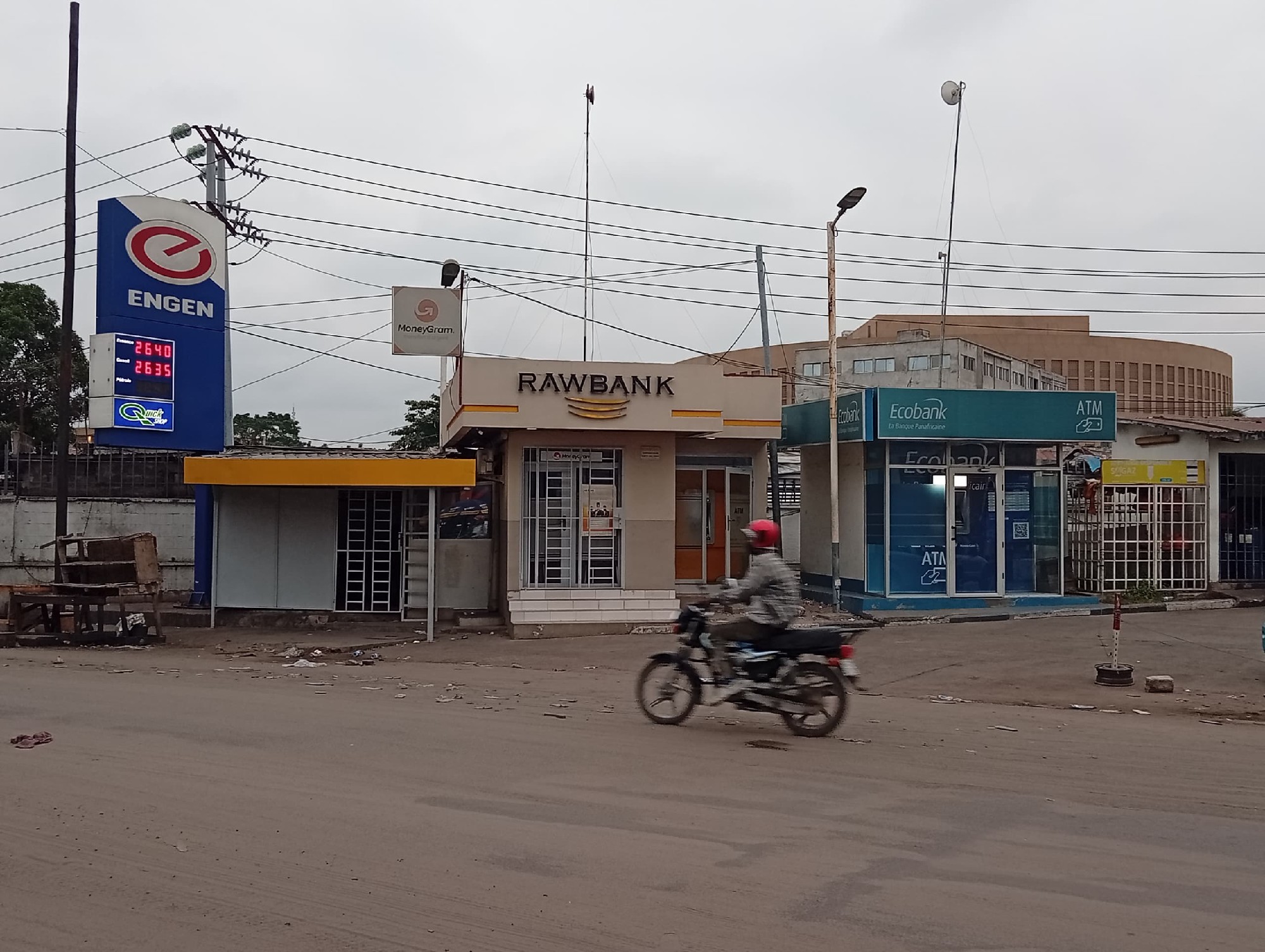 scaled_1596925 Parcelle-Terrain à Vendre – Kasa-Vubu, Kinshasa