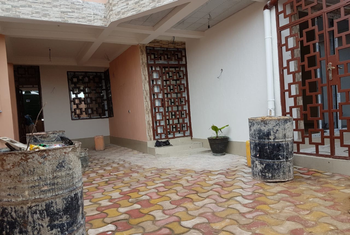 Immeuble à Vendre – Ngaliema, Kinshasa