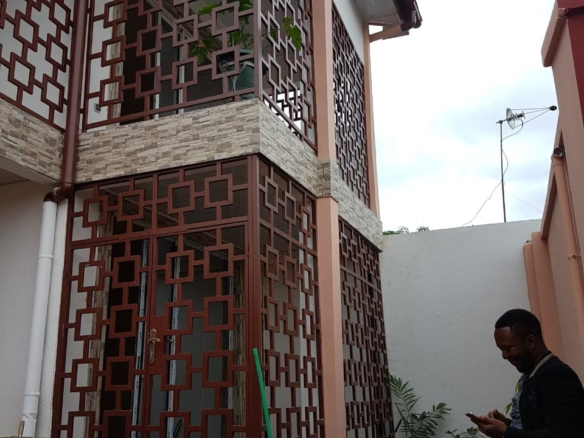 Immeuble à vendre – ngaliema, kinshasa