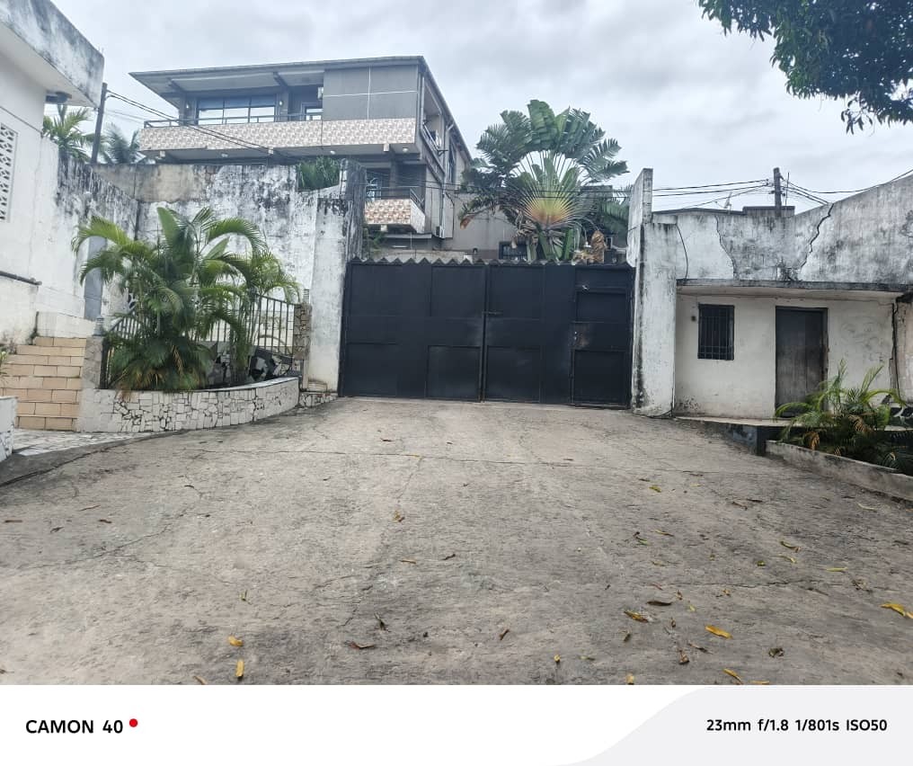 Parcelle-Terrain à Vendre – Macampagne, Kinshasa