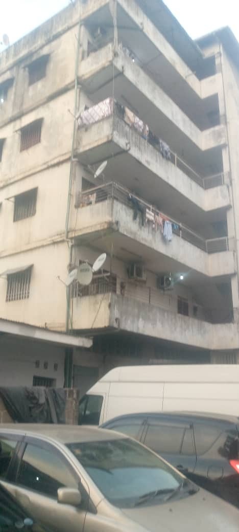 Immeuble à Vendre – Gombe, Kinshasa