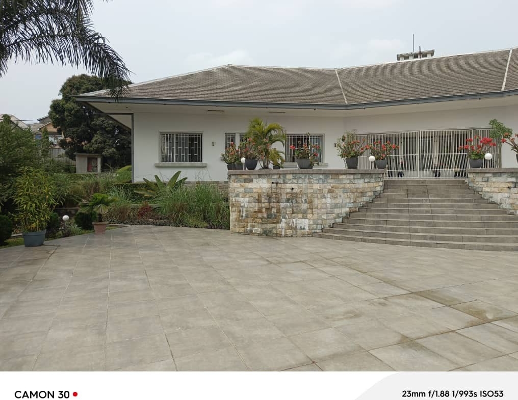 Villa à Vendre – Ngaliema, Kinshasa