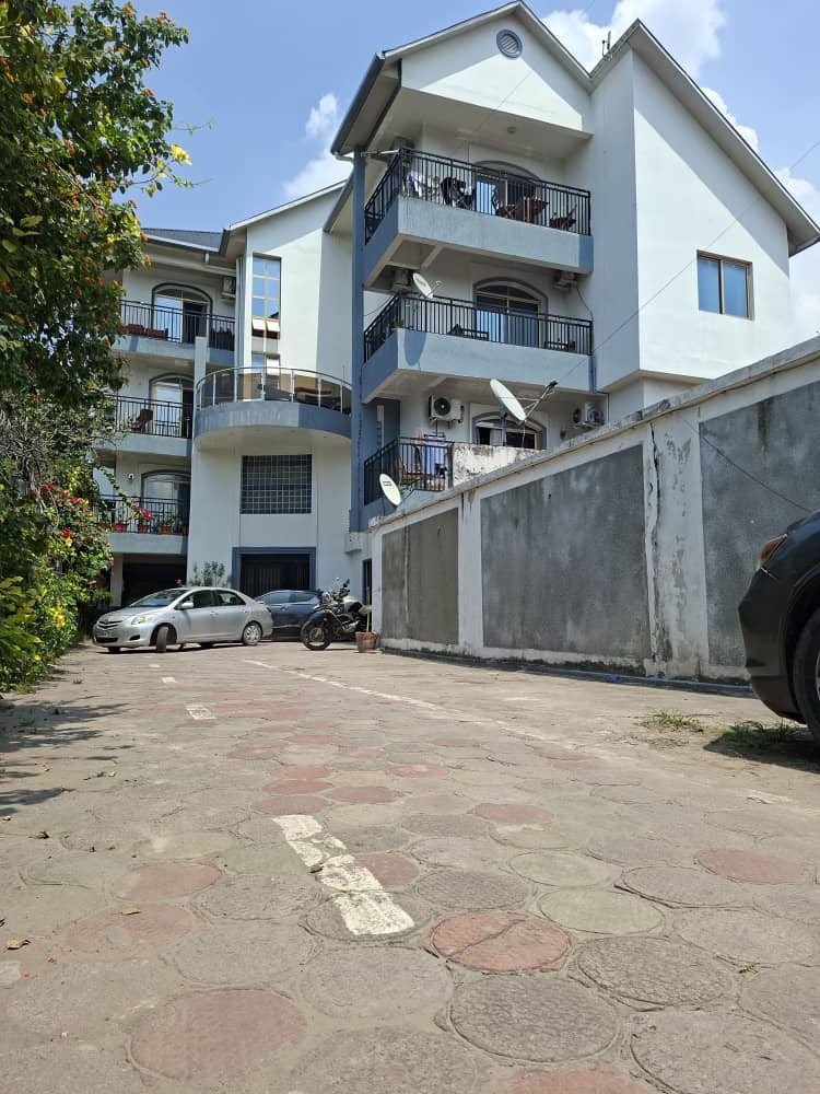 Immeuble à Vendre – Gombe, Kinshasa