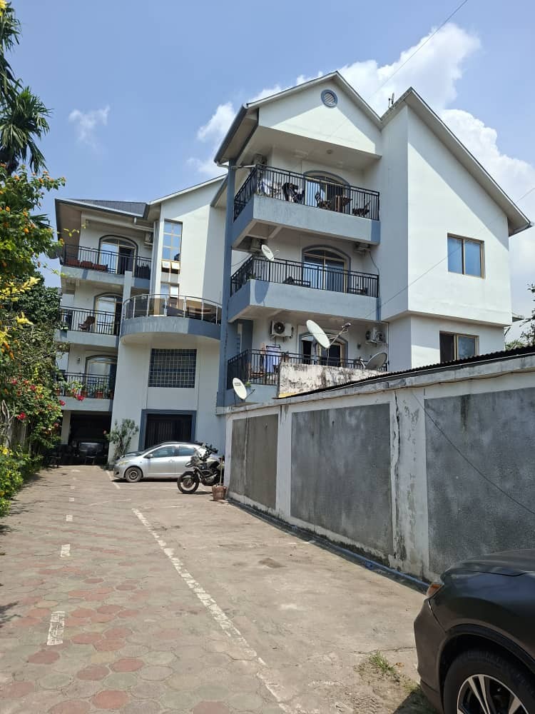 Immeuble à Vendre – Gombe, Kinshasa