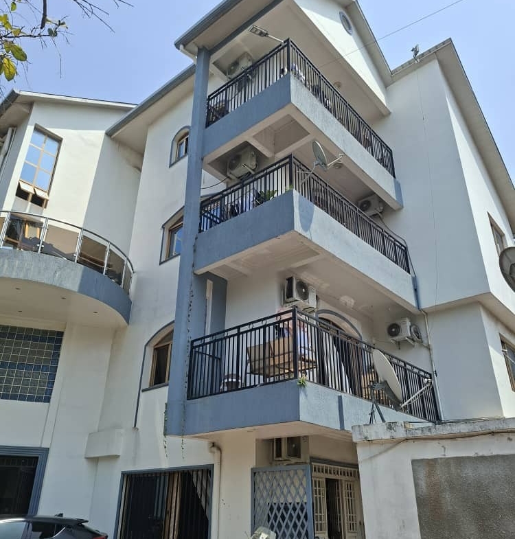 Immeuble à Vendre – Gombe, Kinshasa