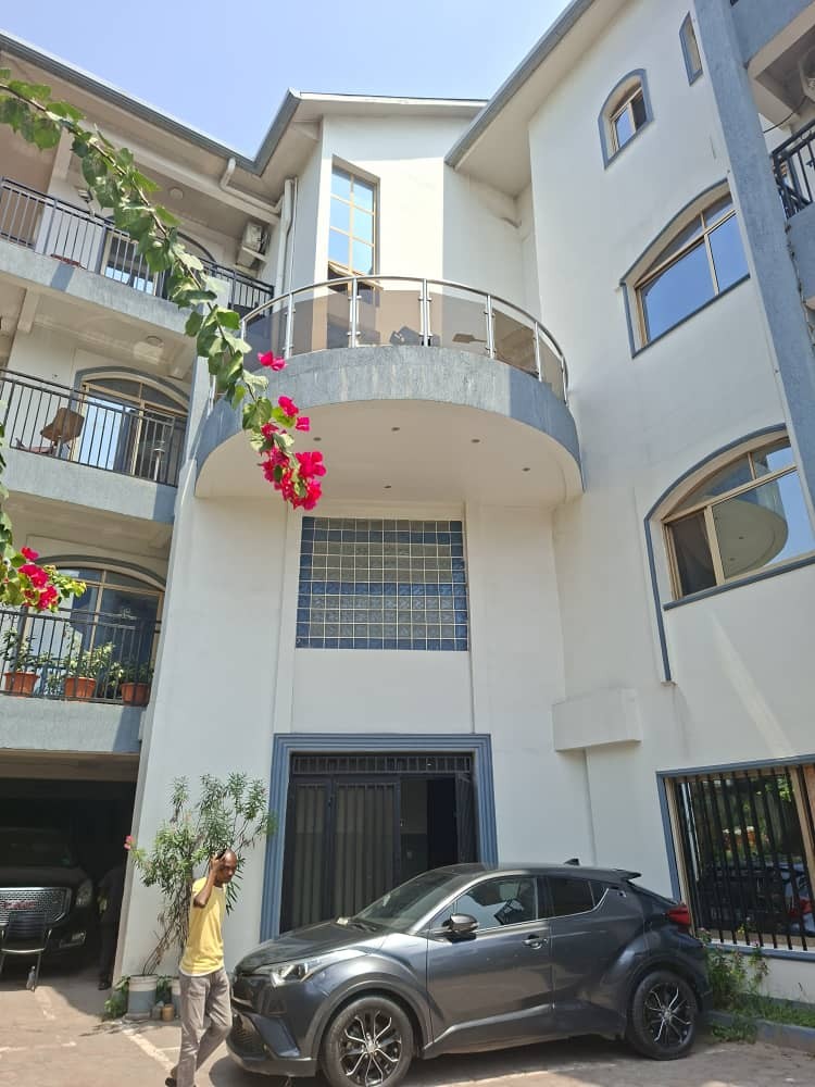 Immeuble à Vendre – Gombe, Kinshasa