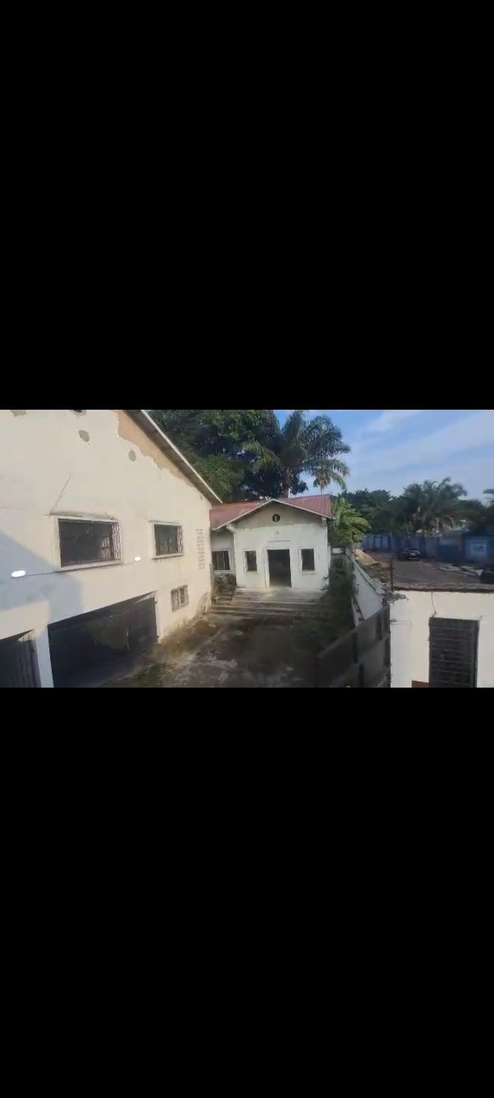 Parcelle-Terrain à Vendre – Gombe, Kinshasa