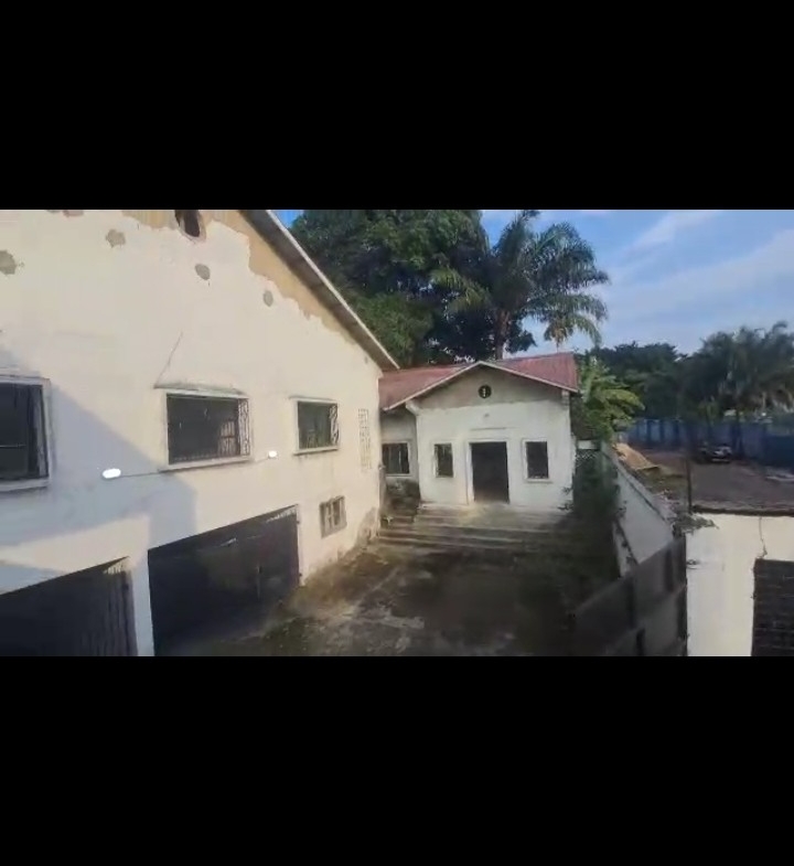 Parcelle-Terrain à Vendre – Gombe, Kinshasa