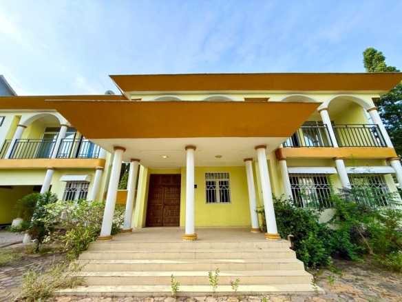 Villa à vendre – ngaliema, kinshasa