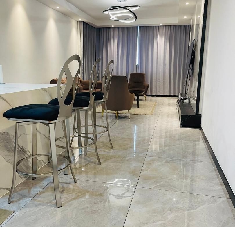 Immeuble à Vendre – Gombe, Kinshasa