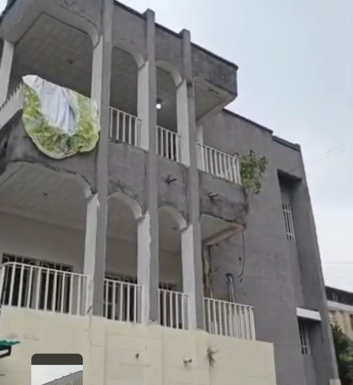 Immeuble à Vendre – Gombe, Kinshasa