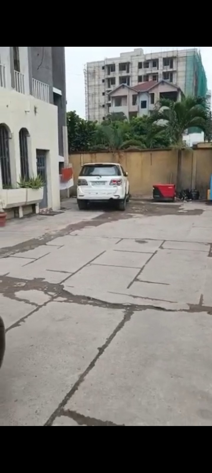 Immeuble à Vendre – Gombe, Kinshasa