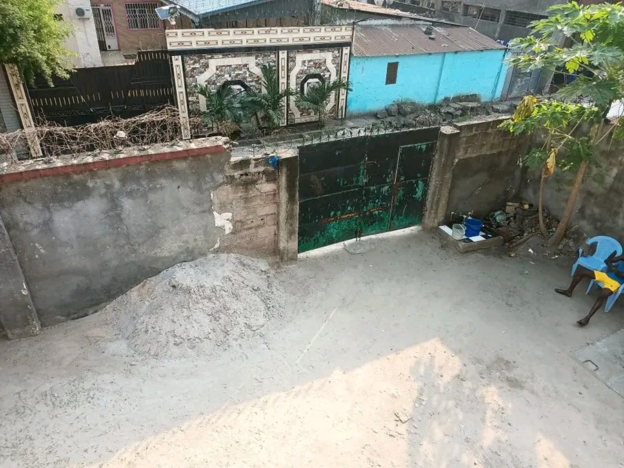 Parcelle-Terrain à Vendre – Kasa-Vubu, Kinshasa