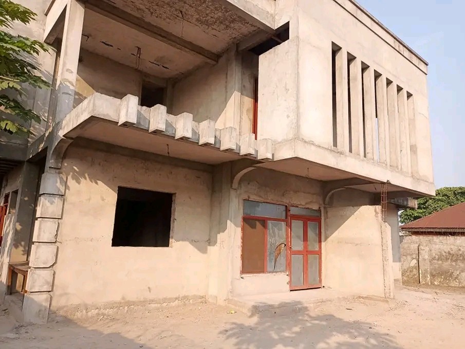Parcelle-Terrain à Vendre – Kasa-Vubu, Kinshasa