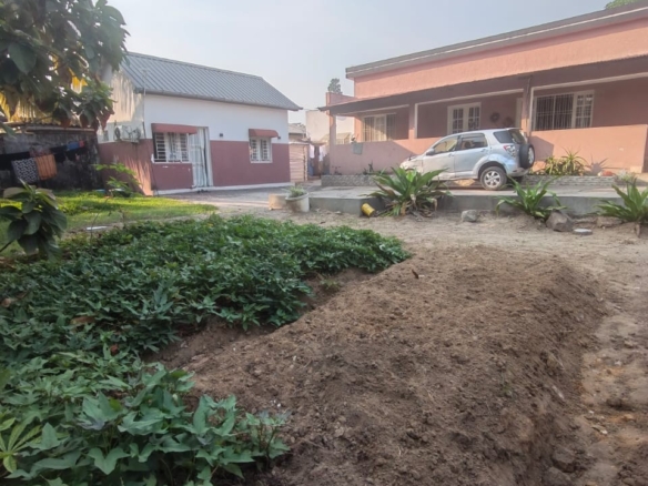 Parcelle-terrain à vendre – ngaliema, kinshasa