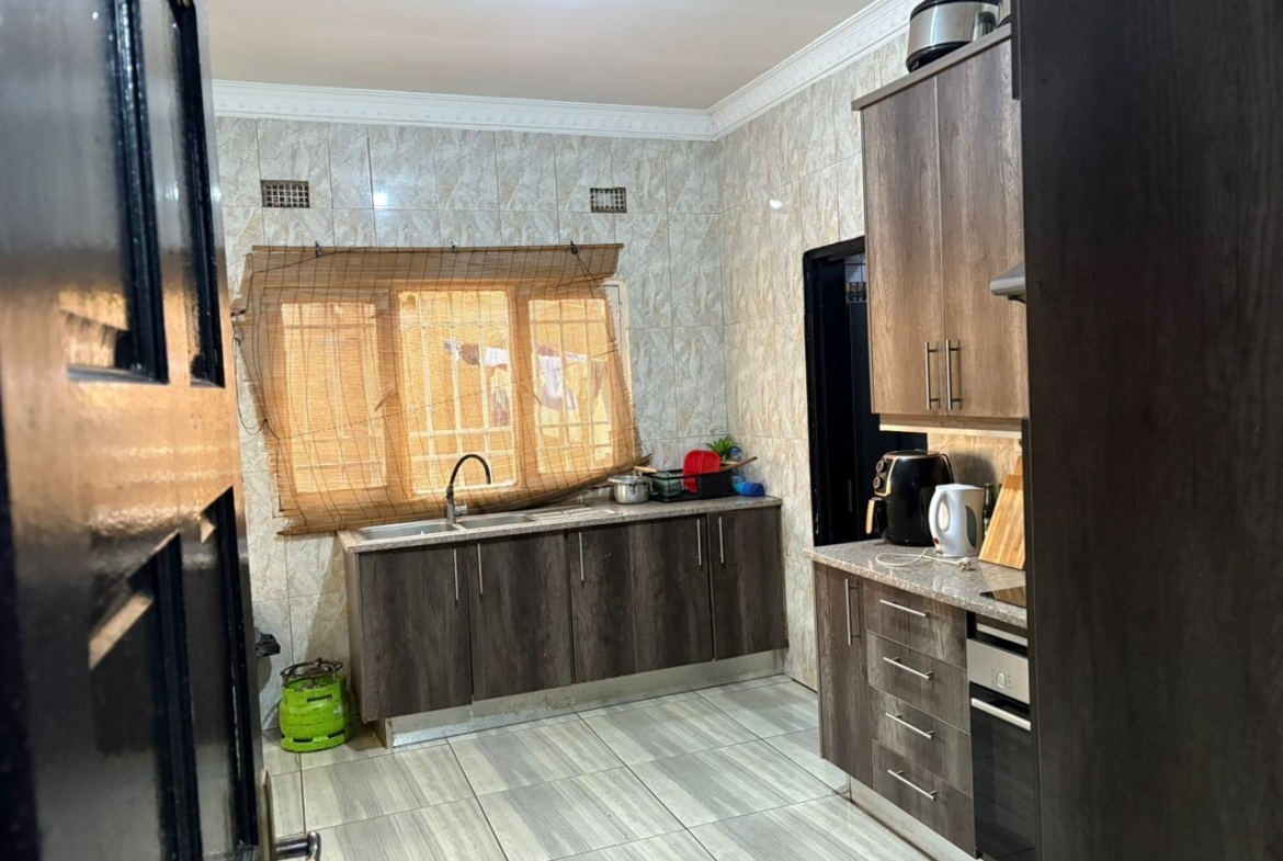 Maison à Vendre – Golf Météo 1, Lubumbashi