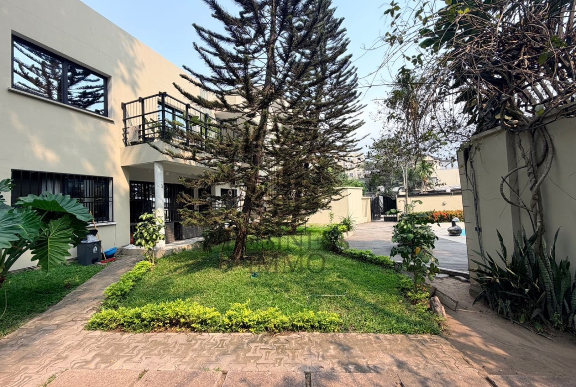 Villa à Vendre – Gombe, Kinshasa