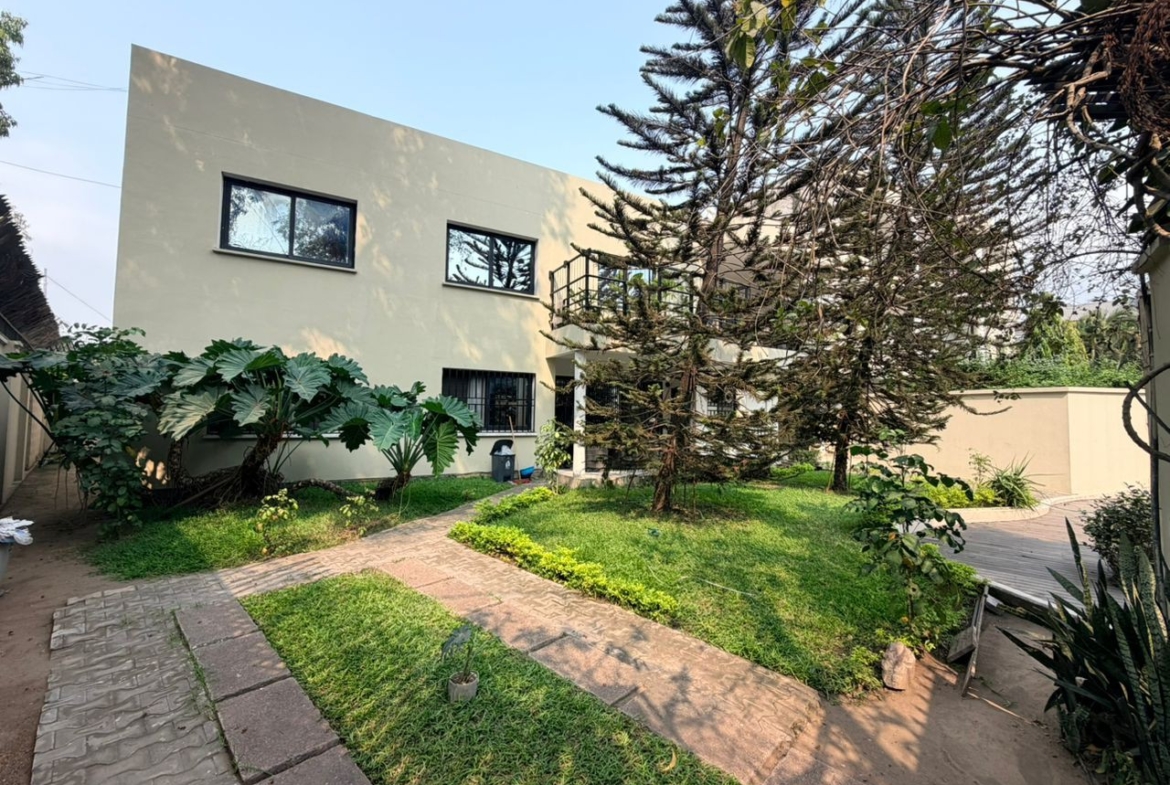 Villa à Vendre – Gombe, Kinshasa