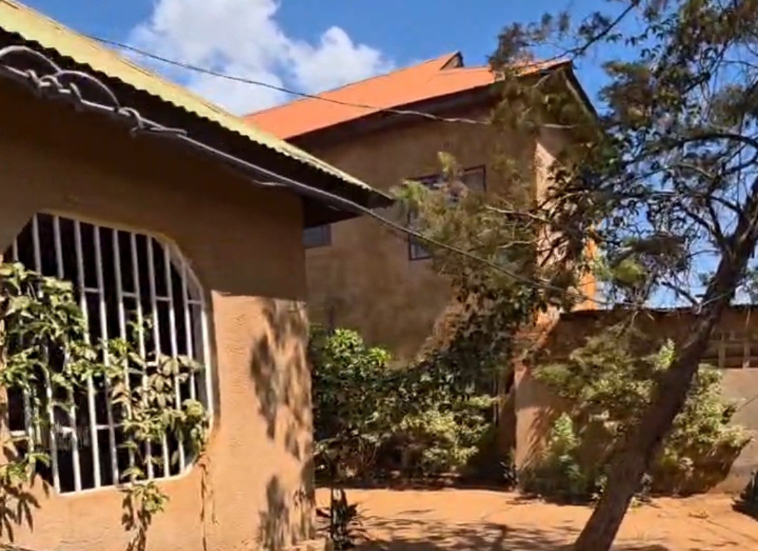 Maison à Vendre – Terminus CRAA, Kinshasa