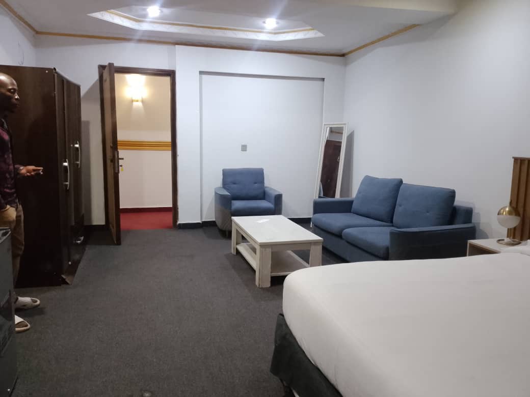 Studio Meublé à Louer – Ngaliema, Kinshasa