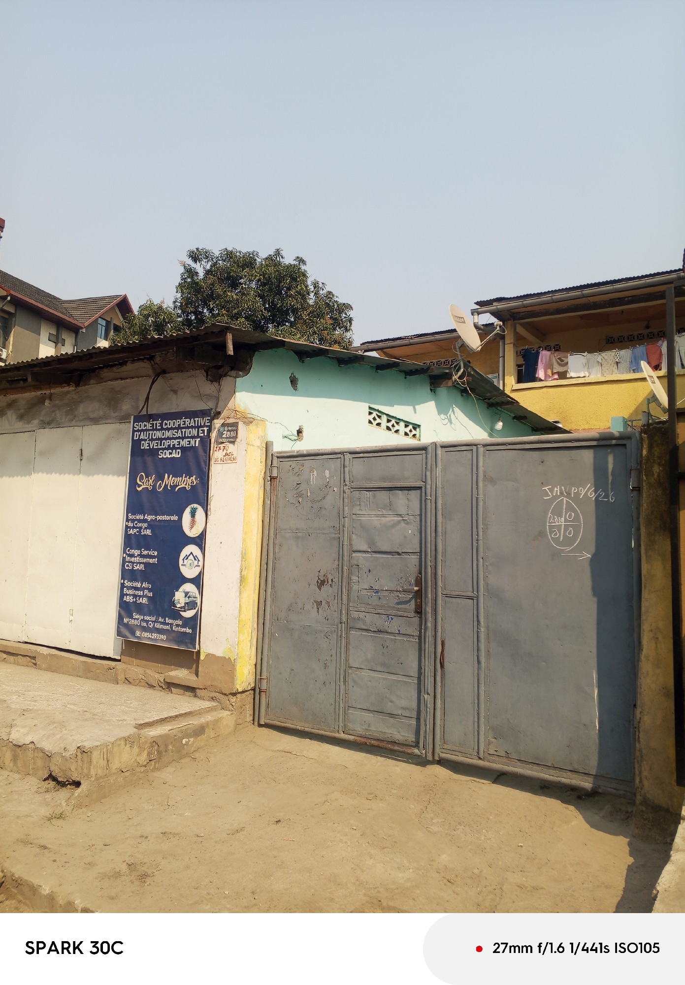 scaled_1000168177 Parcelle-Terrain à Vendre – Kintambo, Kinshasa