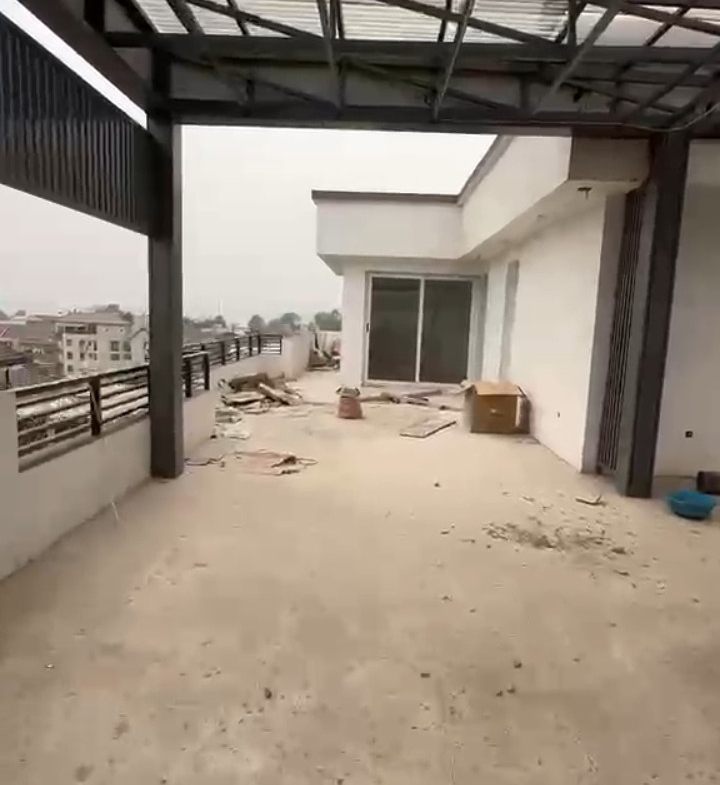 APPARTEMENTS EN LOCATION DANS LA COMMUNE DE KINTAMBO