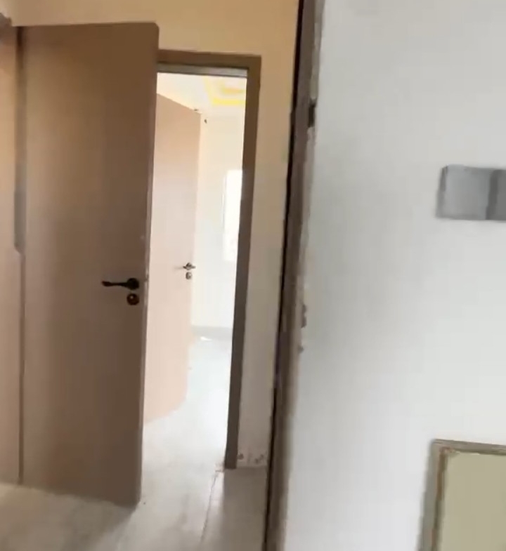 APPARTEMENTS EN LOCATION DANS LA COMMUNE DE KINTAMBO