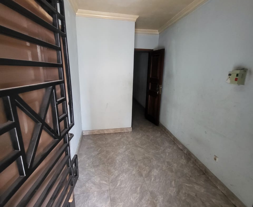 Appartement mis en location dans la commune de kintambo proche de GB