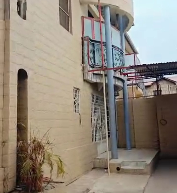 Une Magnifique maison jumelée mis en location dans la commune de Ngaliema quartier GB