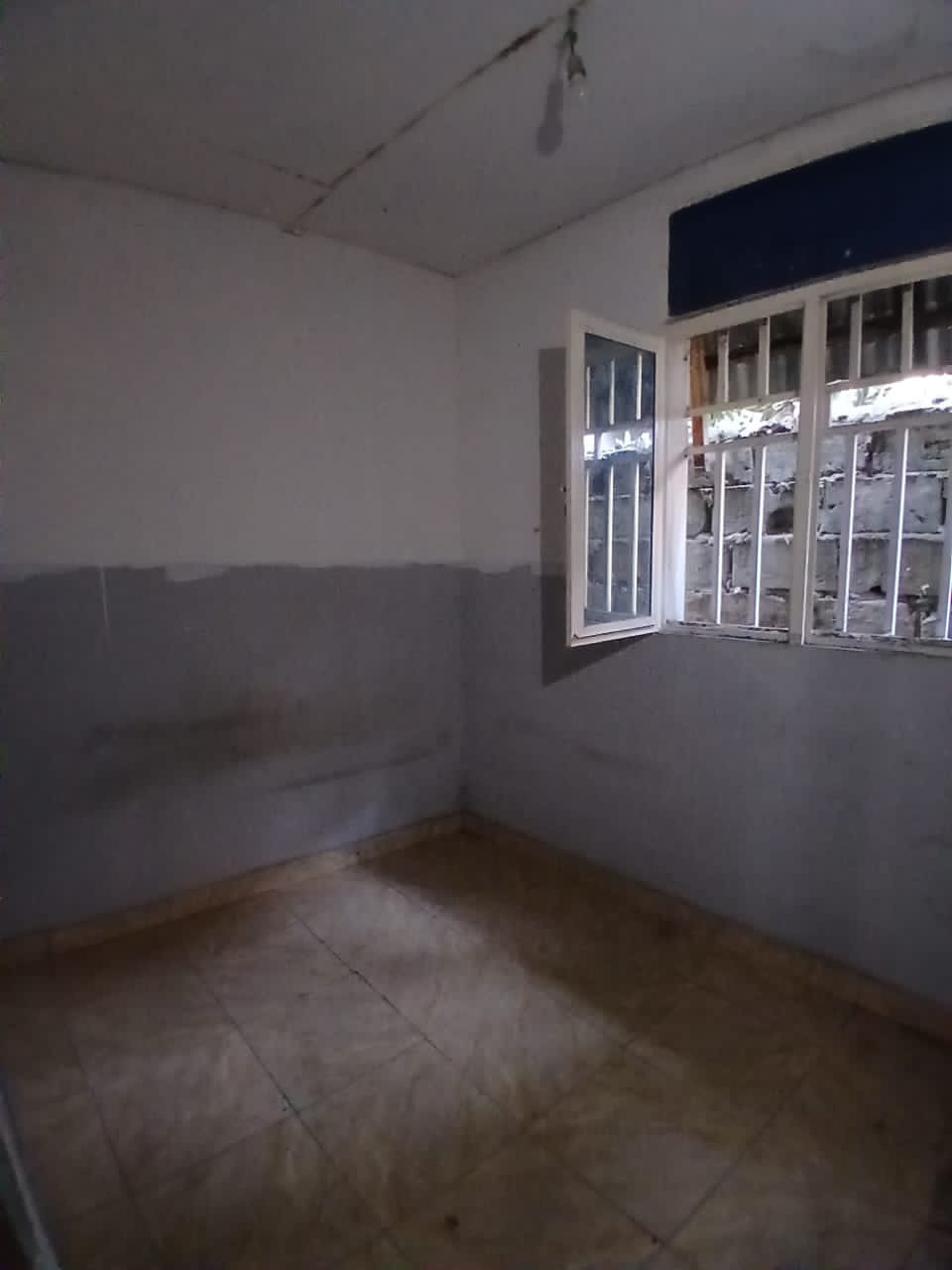 scaled_1000840085 Maison à Louer – Ngaliema, Kinshasa
