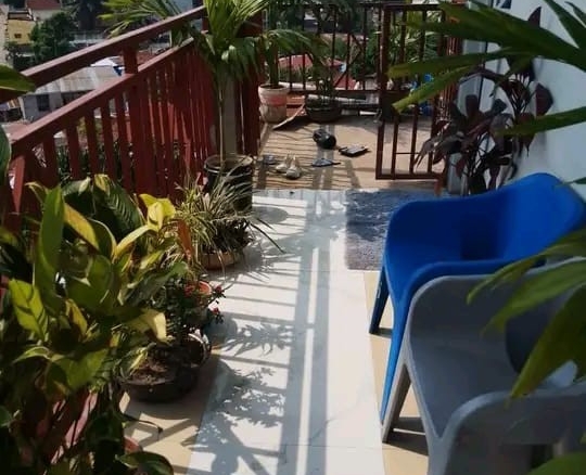 Appartement à louer à ngaliema macampagne, référence église kamanda