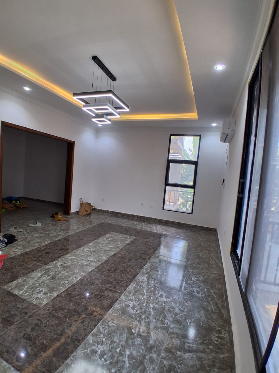 appartement à louer à ngaliema joli parc, référence des écuries