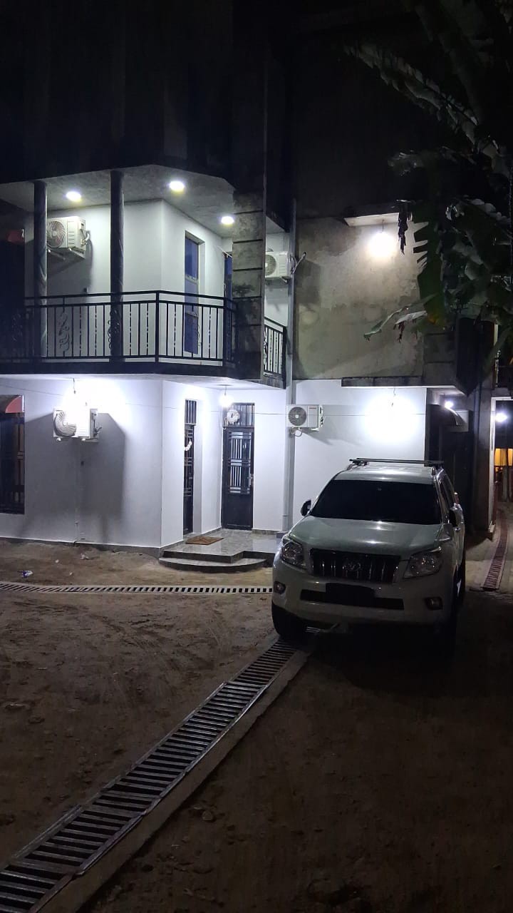 appartement à louer à ngaliema joli parc, référence des écuries