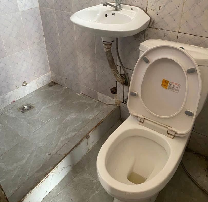 Appartement à louer au 1er niveau à limete 7ème rue industrielle
