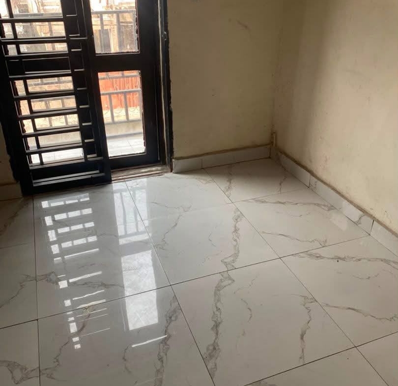 Appartement à louer au 1er niveau à limete 7ème rue industrielle