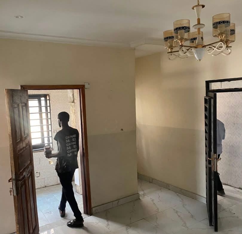 Appartement à louer au 1er niveau à limete 7ème rue industrielle