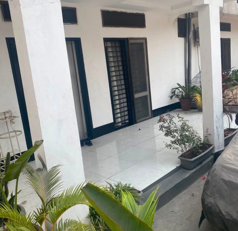 Appartement à louer au 1er niveau à limete 7ème rue industrielle